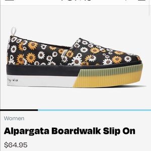 Toms alpargata boardwalk slip on shoes size 9